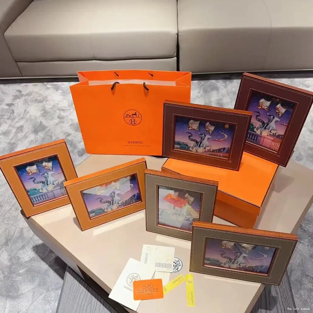 FRAME LEATHER PICTURE HERMES 0702